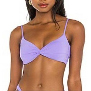 L’SPACE set Ringo Top, size: M & bottom Size: S in color: Amy.